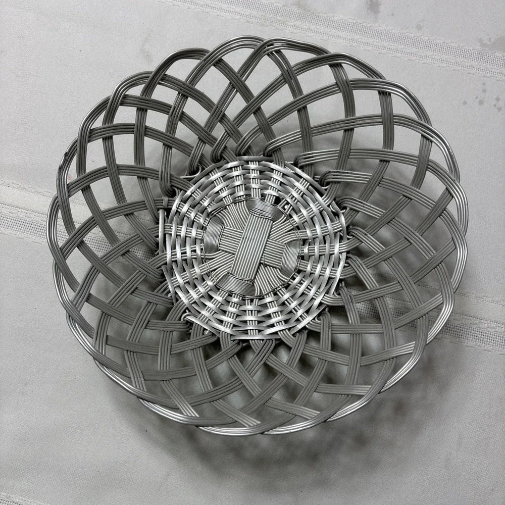 Vtg Aluminum Metal Art Basket Large Woven Bowl Fruits Bread Silver Tone 9.5